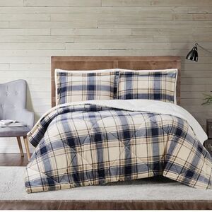 Cozy Plaid Comforter Set in Navy and Cream